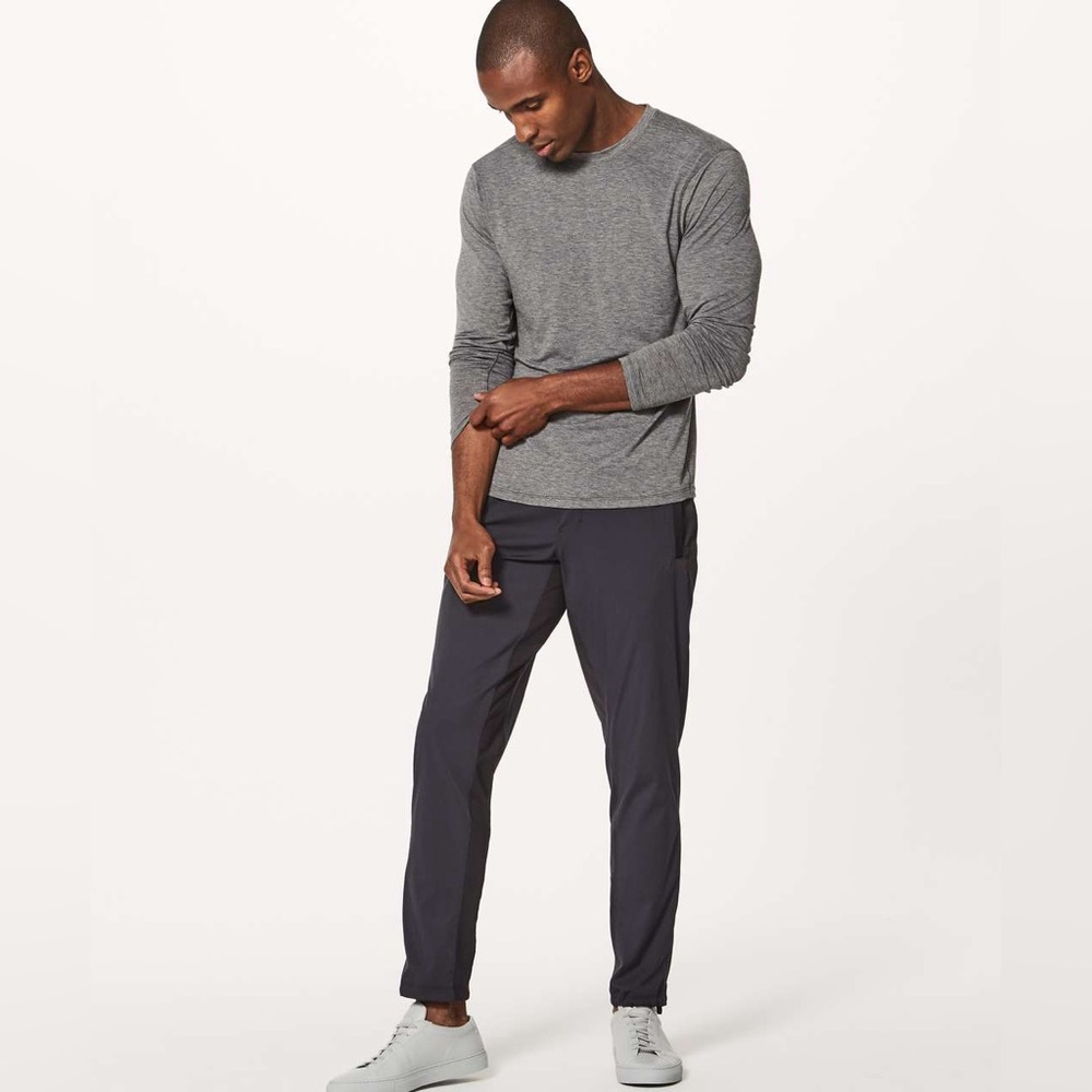 Lululemon Great Wall Pant 28”
Black Size Large